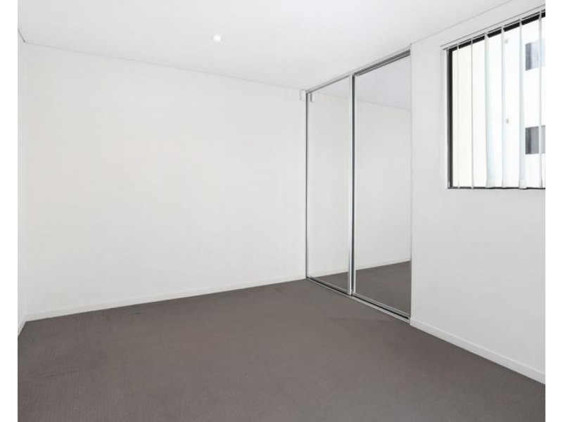 2/45-51 Balmoral Road, Northmead NSW 2152